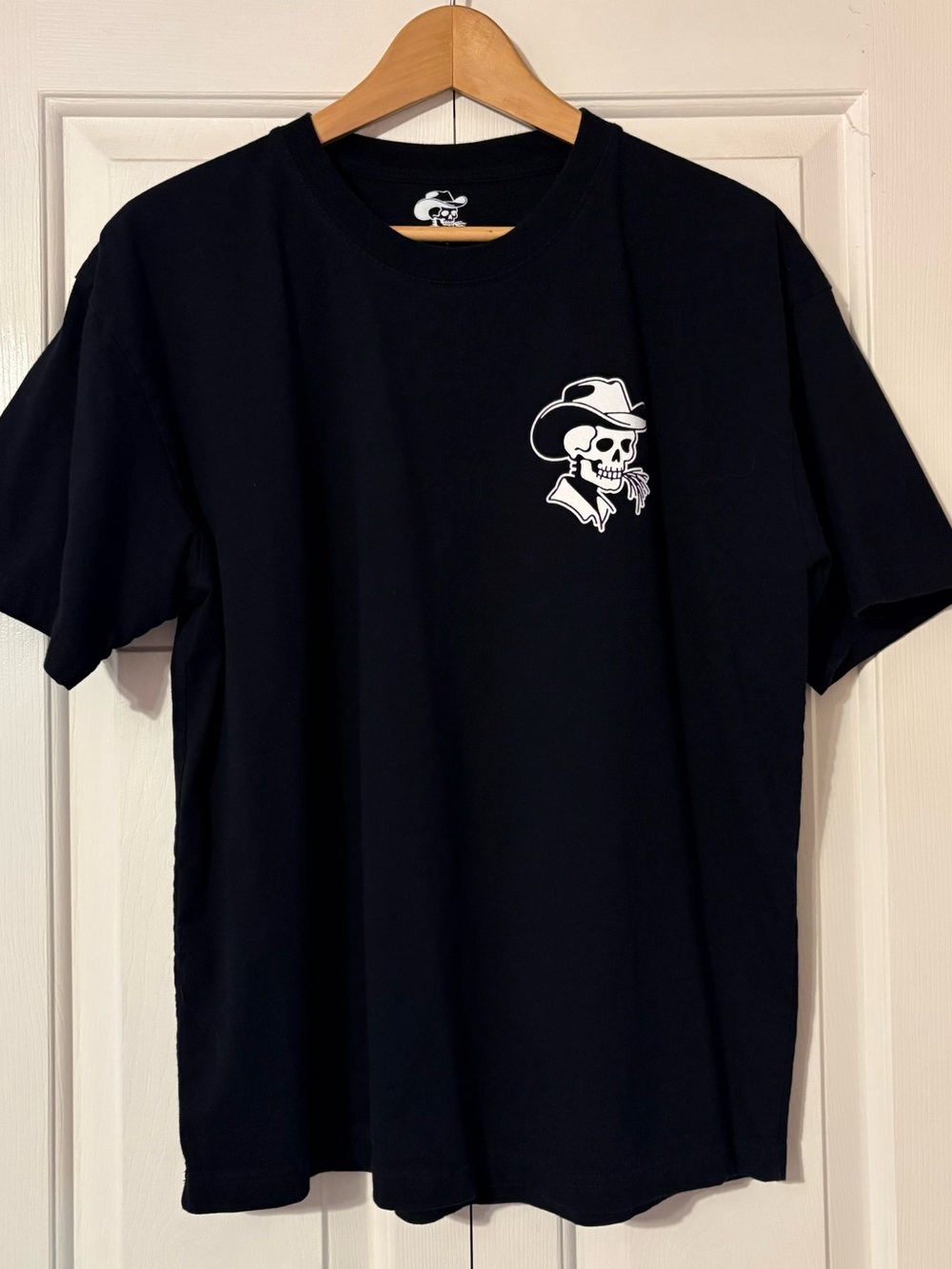 Broken Bow Men's Black Skull Cowboy Graphic Tee